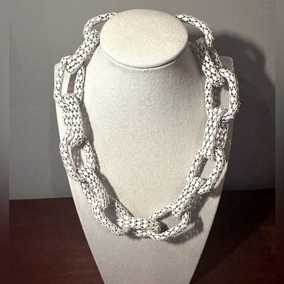 Express White Chunky Chain Link Statement Necklace 22” long Contemporary Bold - Picture 1 of 11